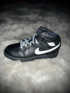Air Jordan 1 Mid GS “Speckle”