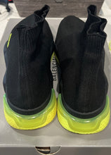 Load image into Gallery viewer, Pre-Owned Balenciaga Speed LT sneaker Size 42E 607544 W05GJ 1048