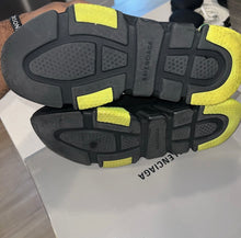 Load image into Gallery viewer, Pre-Owned Balenciaga Speed LT sneaker Size 42E 607544 W05GJ 1048