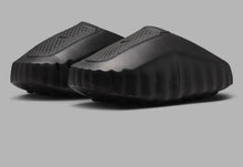 Load image into Gallery viewer, Nike Mind 001 Slide “Triple Black”