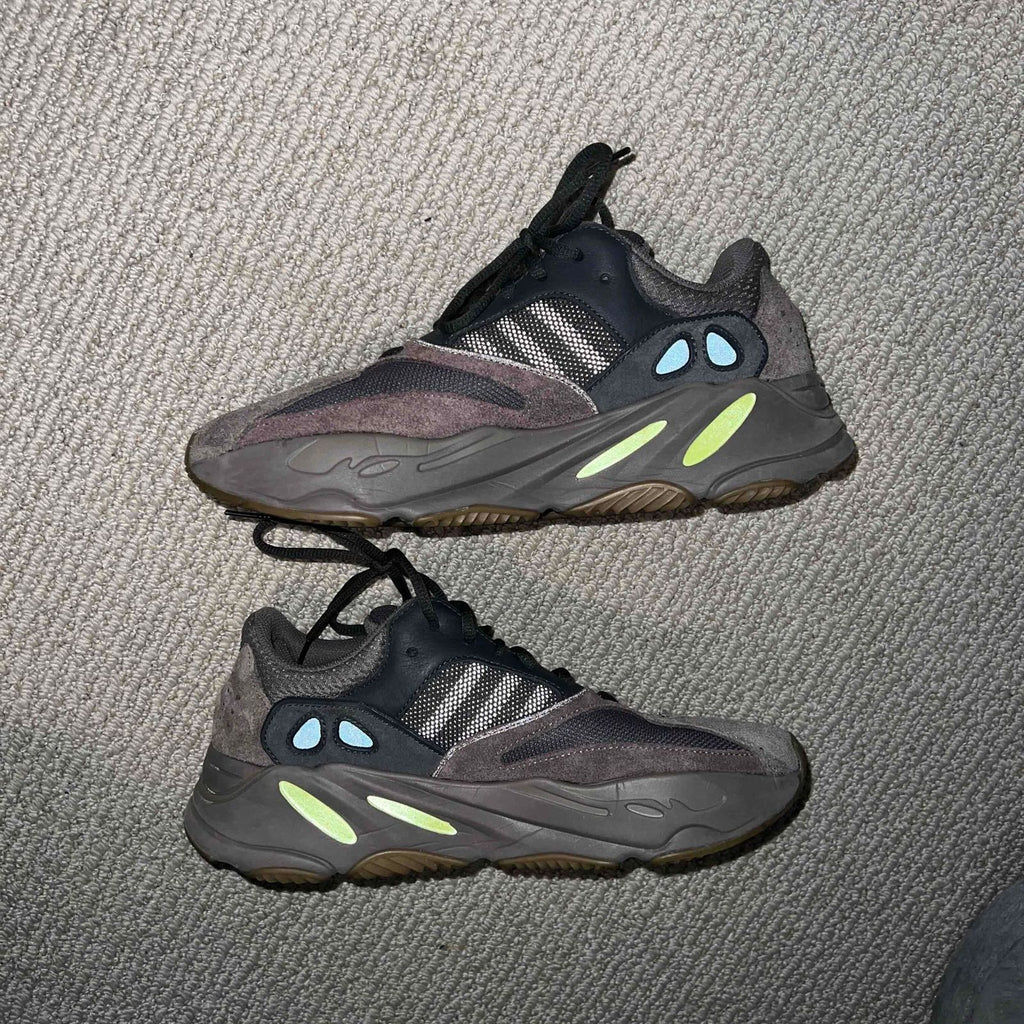 Pre-Owned adidas Yeezy Boost 700 'Mauve' - photo 2
