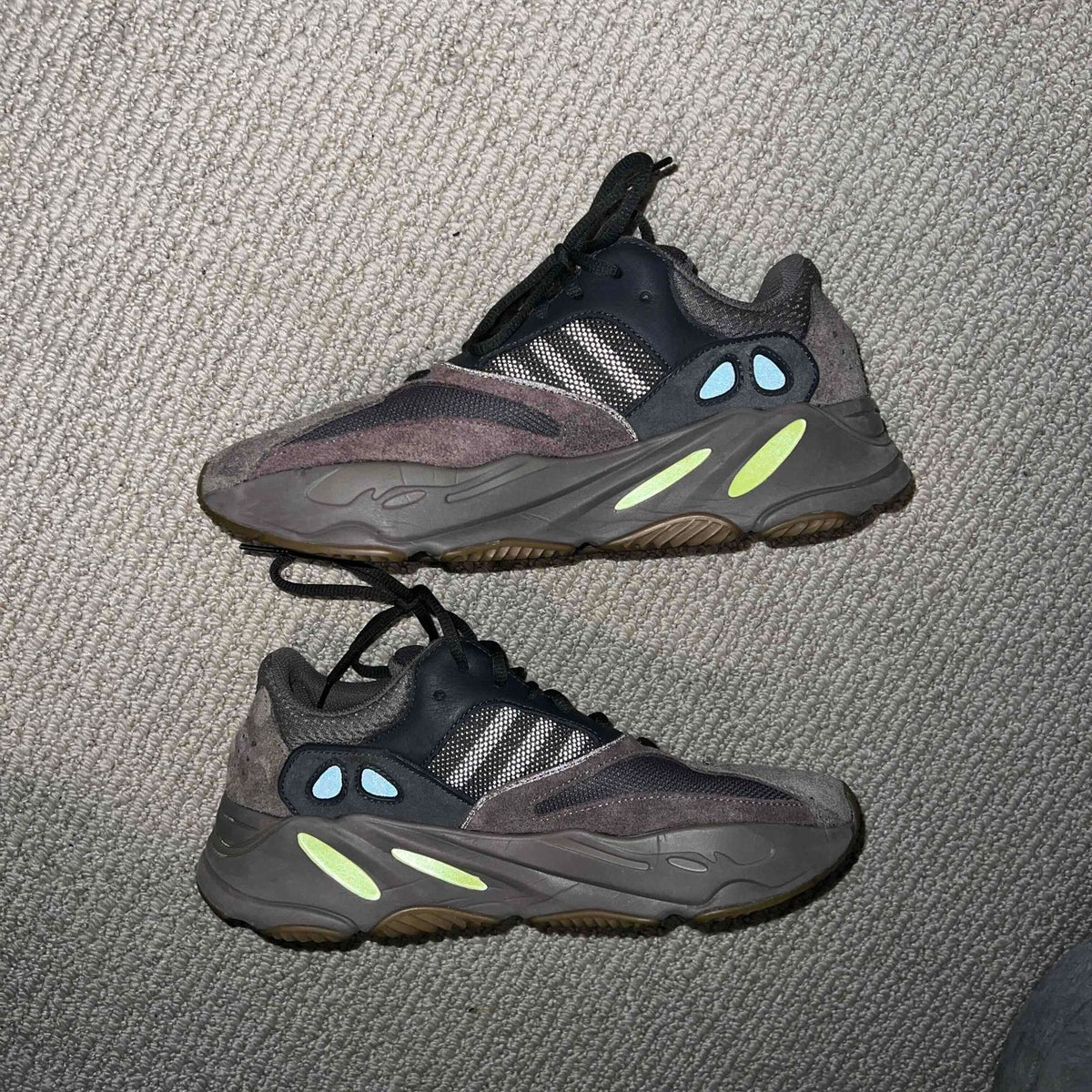 Pre-Owned adidas Yeezy Boost 700 'Mauve' - photo 2