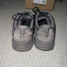 Load image into Gallery viewer, Pre-Owned adidas Yeezy Boost 700 'Mauve' - photo 4