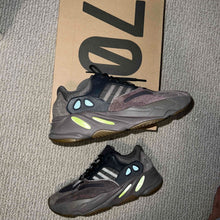 Load image into Gallery viewer, Pre-Owned adidas Yeezy Boost 700 'Mauve' - photo 8