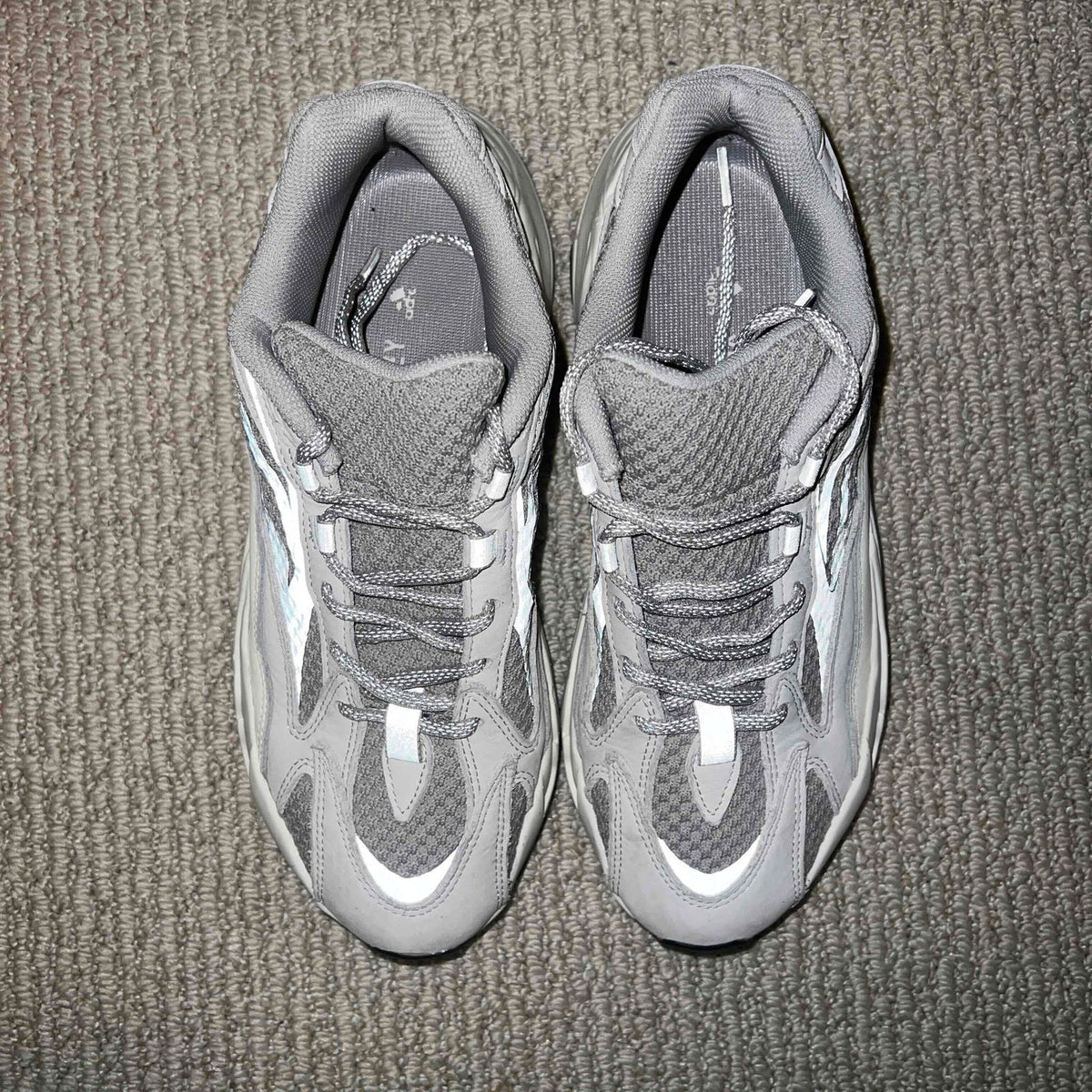 Pre-Owned adidas Yeezy Boost 700 V2 'Static' - photo 3