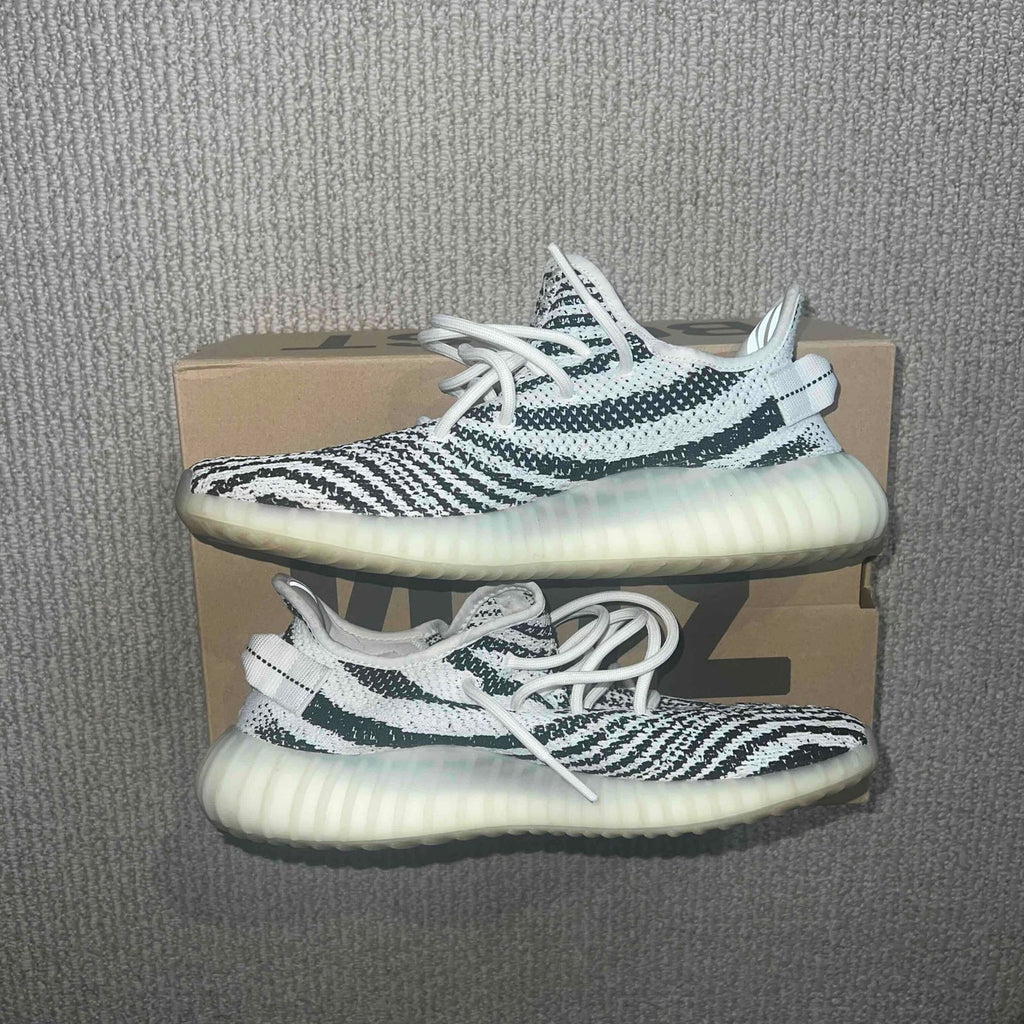 Pre-Owned adidas Yeezy Boost 350 V2 'Zebra' 2022/2023 - photo 2