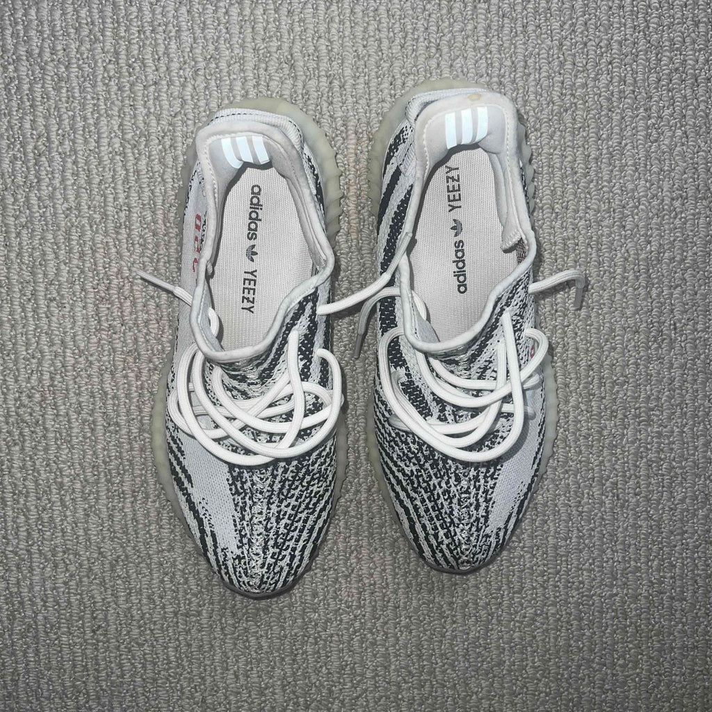 Pre-Owned adidas Yeezy Boost 350 V2 'Zebra' 2022/2023 - photo 3