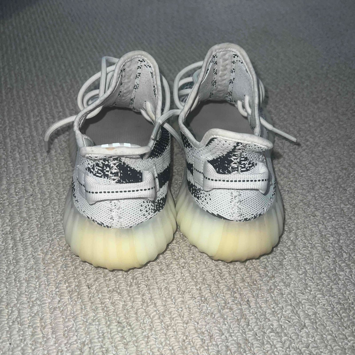Pre-Owned adidas Yeezy Boost 350 V2 'Zebra' 2022/2023 - photo 4
