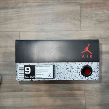 Load image into Gallery viewer, Pre-Owned Air Jordan 4 Retro OG 'White Cement' 2016 - photo 6