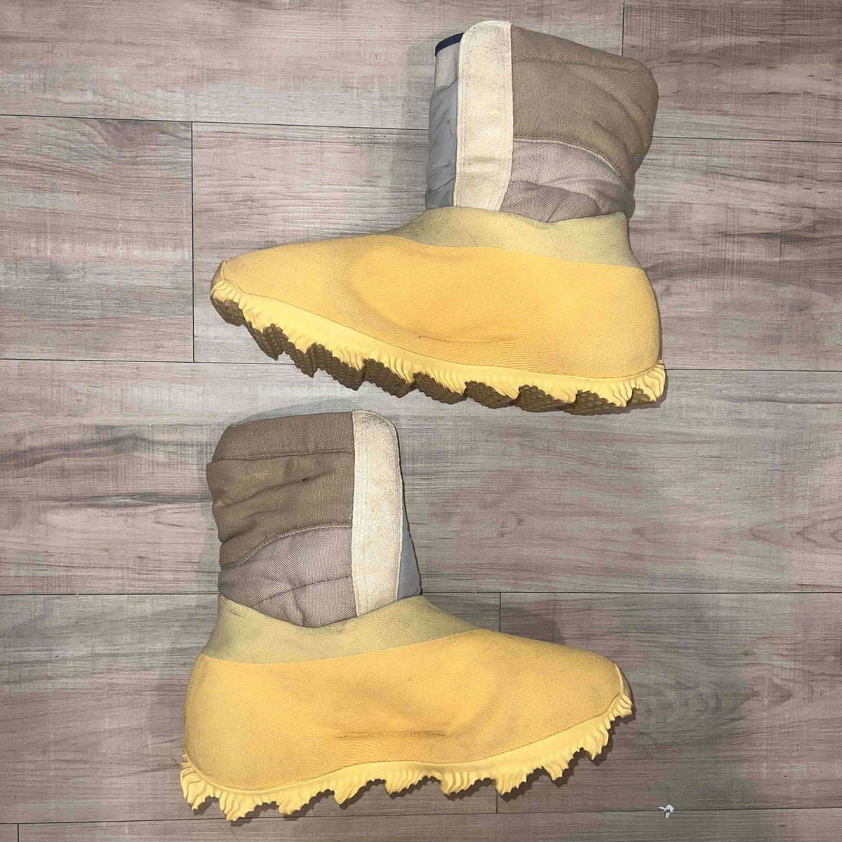 Pre-Owned adidas Yeezy Knit Runner Boot 'Sulfur' - photo 2