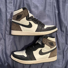 Load image into Gallery viewer, Pre-Owned Air Jordan 1 Retro High OG 'Dark Mocha' - photo 1