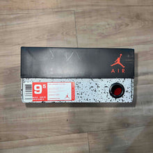 Load image into Gallery viewer, Pre-Owned Air Jordan 4 Retro 'Bred' 2012 - photo 6