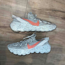 Load image into Gallery viewer, Pre-Owned Nike Wmns Space Hippie 04 'This Is Trash - Crimson' - photo 1