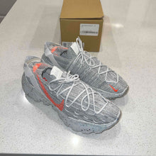 Load image into Gallery viewer, Pre-Owned Nike Wmns Space Hippie 04 'This Is Trash - Crimson' - photo 8
