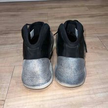 Load image into Gallery viewer, Pre-Owned adidas Yeezy Quantum 'Barium' - photo 4