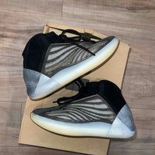 Load image into Gallery viewer, Pre-Owned adidas Yeezy Quantum 'Barium' - photo 8