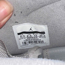 Load image into Gallery viewer, Pre-Owned Air Jordan 9 Retro 'Cool Grey' 2012 - photo 7