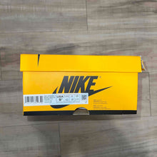 Load image into Gallery viewer, Pre-Owned Air Jordan 1 Retro High OG 'Yellow Toe' - photo 6
