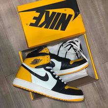 Load image into Gallery viewer, Pre-Owned Air Jordan 1 Retro High OG 'Yellow Toe' - photo 8