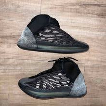 Load image into Gallery viewer, Pre-Owned adidas Yeezy Quantum 'Onyx' - photo 1
