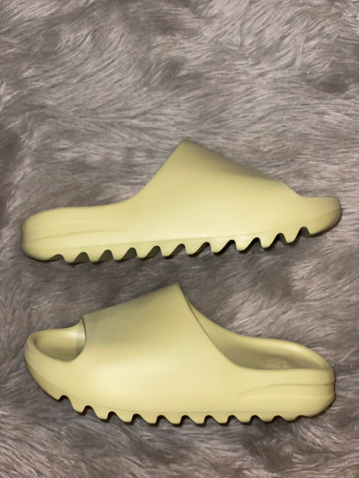 Adidas Yeezy Slide “Resin”
